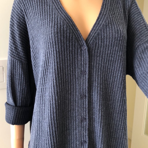 WASHED NAVY BLUE WAFFLE CARDIGAN - Picture 2 of 7